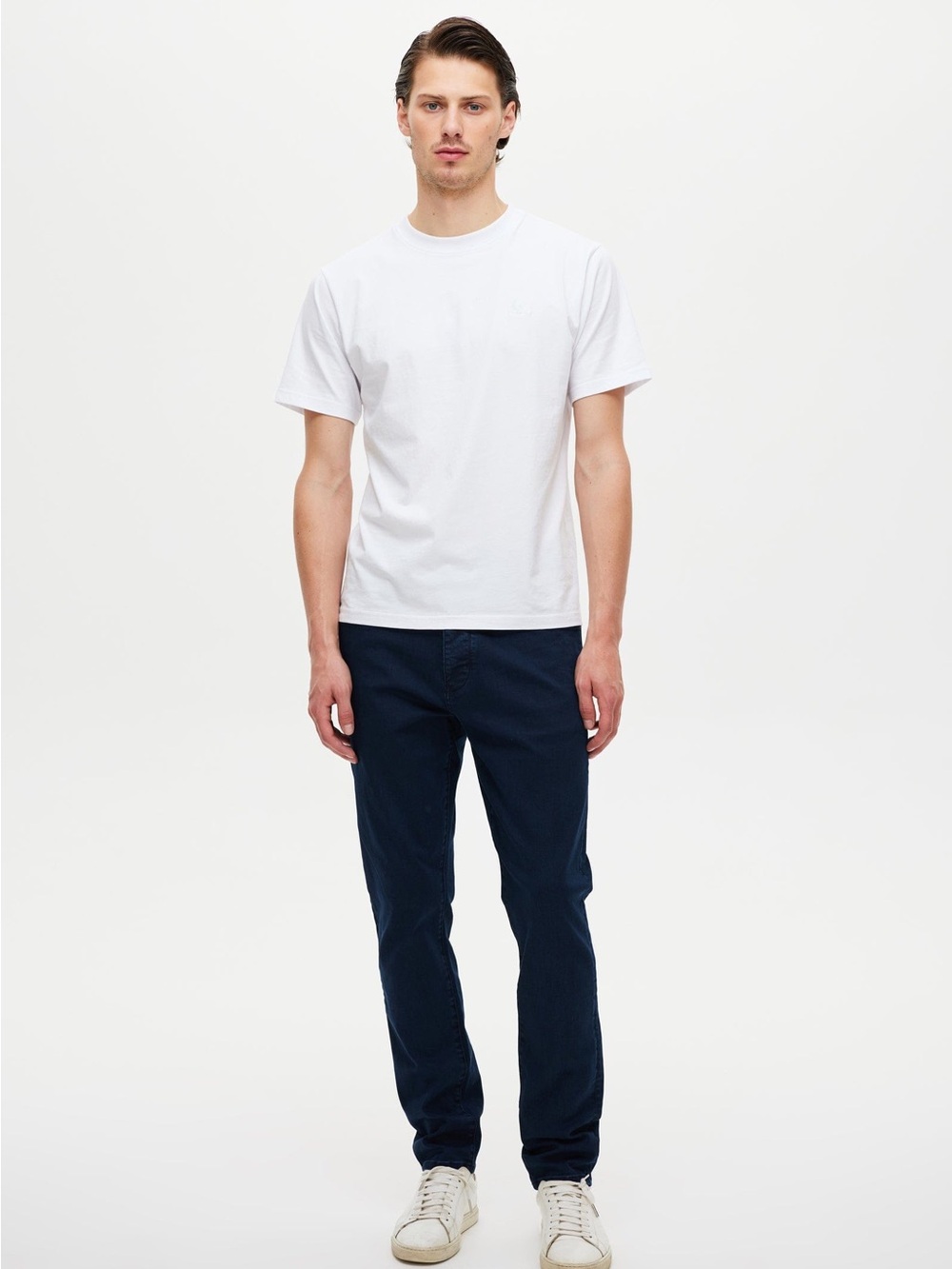 Neuw Denim Ray Tapered Jeans in Navy Blue